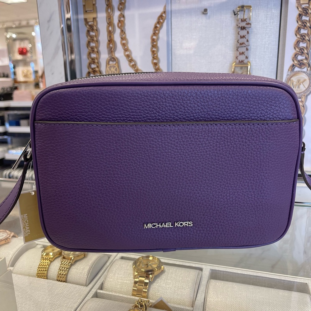 MICHAEL KORS Jet Set Pebbled Leather Camera Crossbody Bag
Dark Purple
NWT - Picture 6 of 16